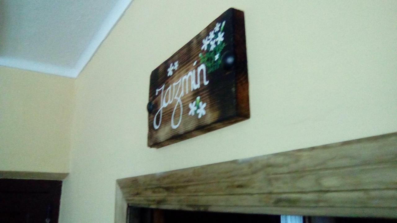 فيلا Casa Cuartel إل جاستور المظهر الخارجي الصورة